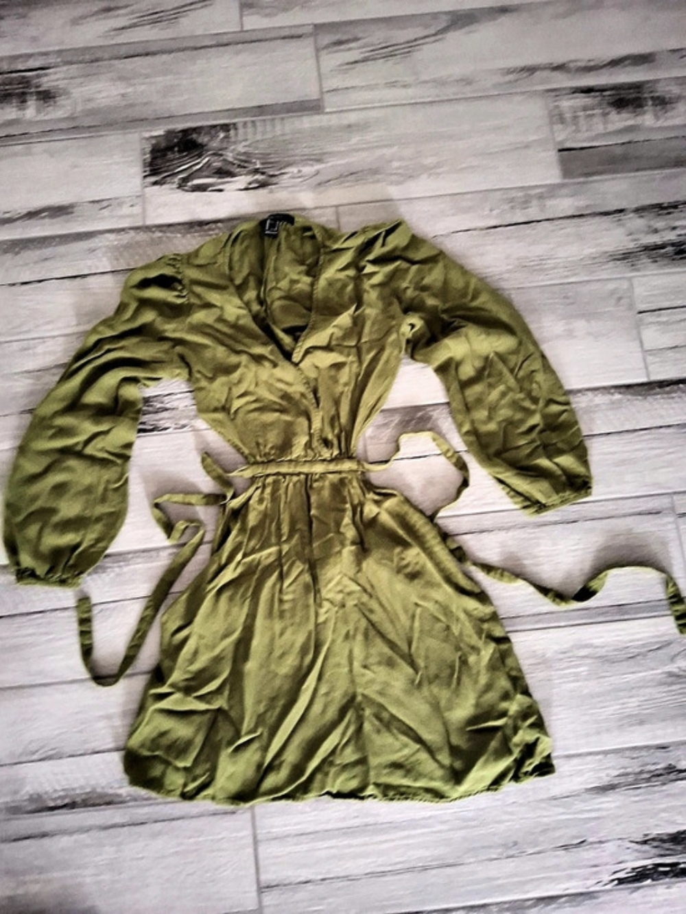 Forever 21 Long Sleeve Mini Dress in Green Size Medium